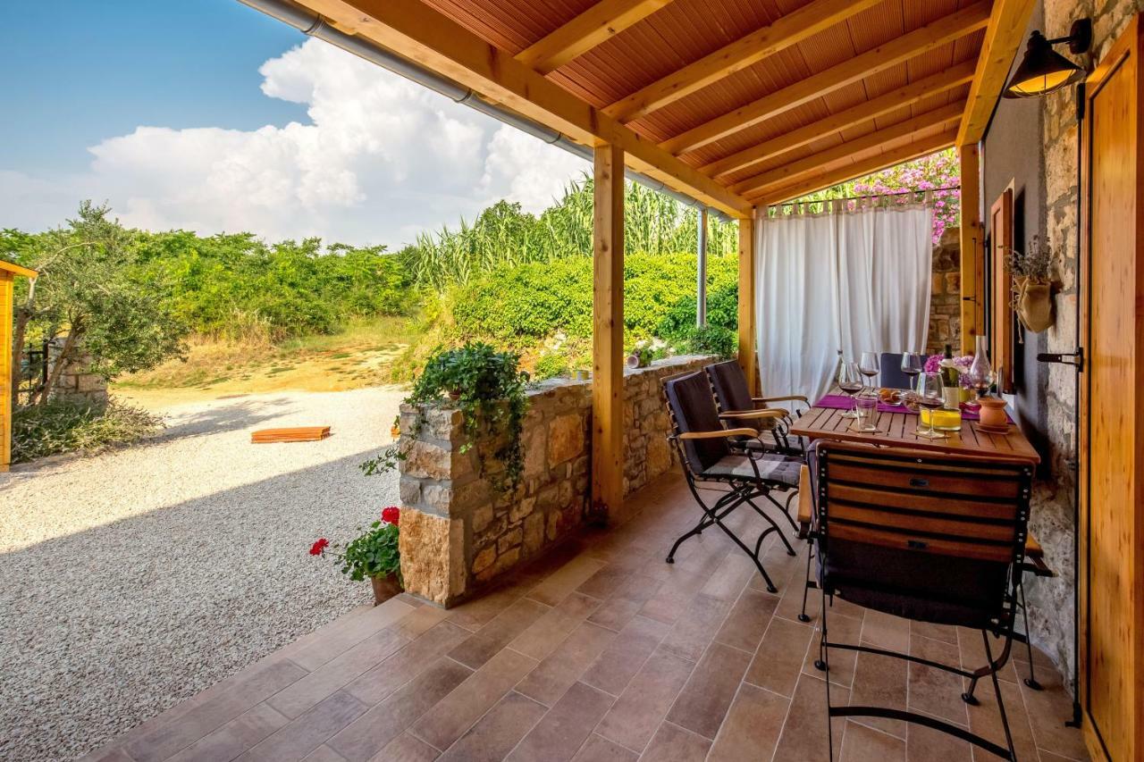 Apartment Li Tar-Vabriga Buitenkant foto