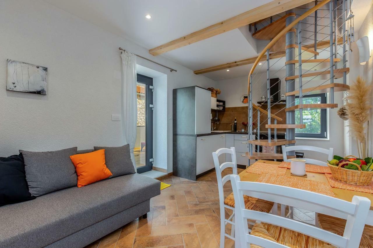 Apartment Li Tar-Vabriga Buitenkant foto